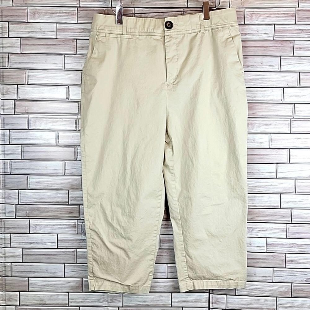 Christopher and Banks capris pant Size 8